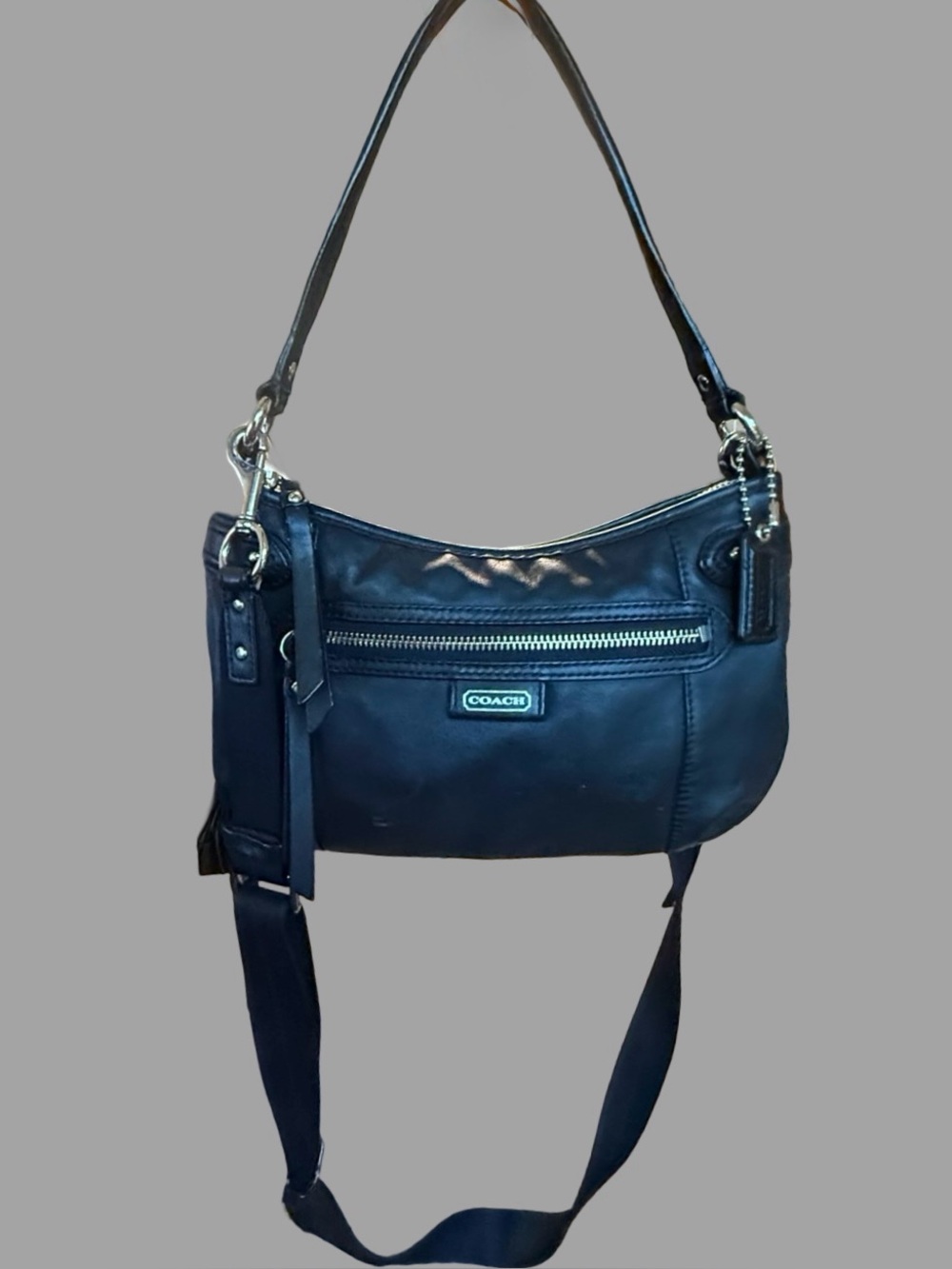 Authentic Coach Daisy Leather Crossbody / Shoulder Bag (F23978)